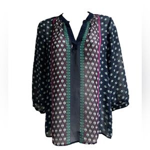 Woman’s size XS Old Navy shirt